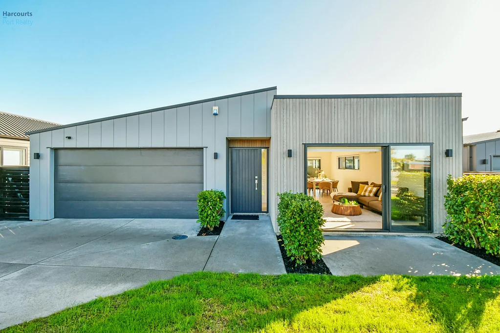 Pukekohe 4Kwarto MODERN & STYLISH