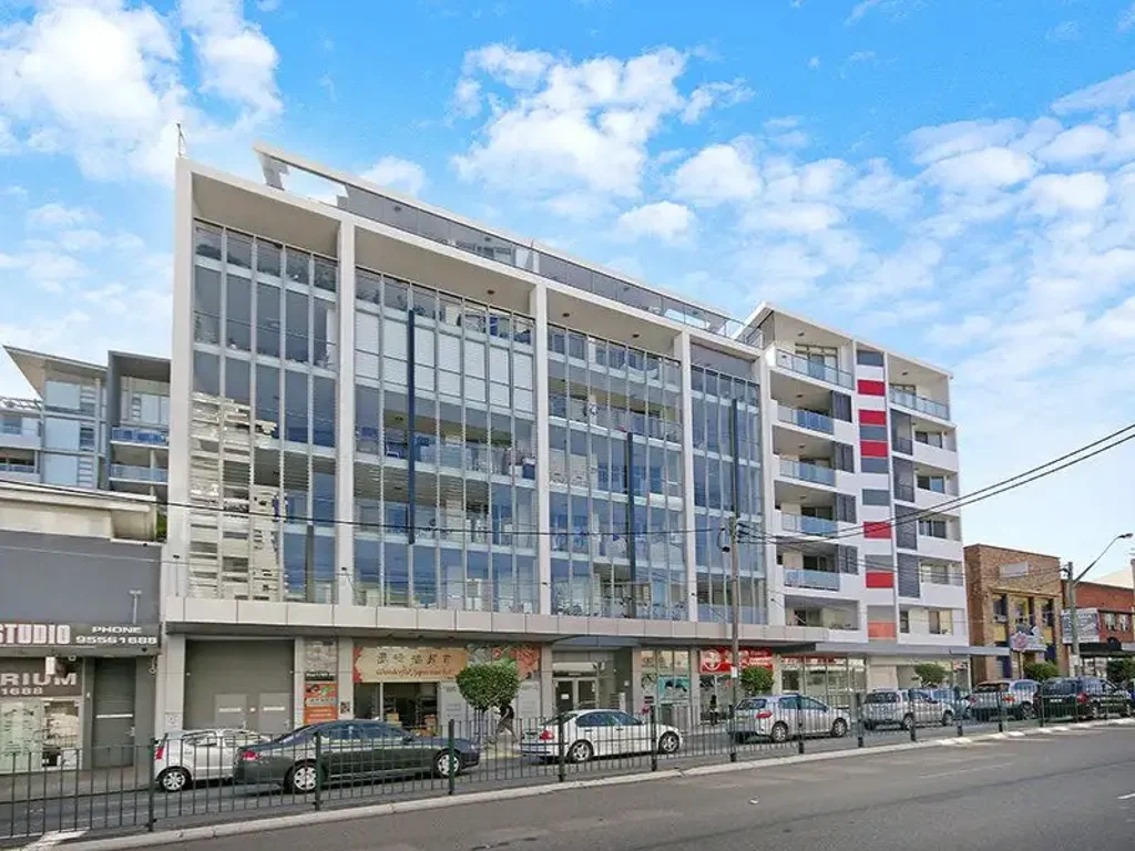 Modern Apartment with Space, Style & Convenience