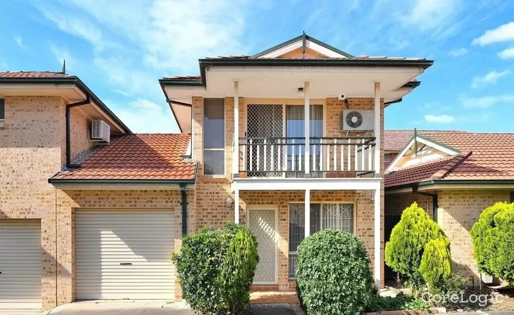 Auburn 3कमरा 3 Bedroom Townhouse, Great Location