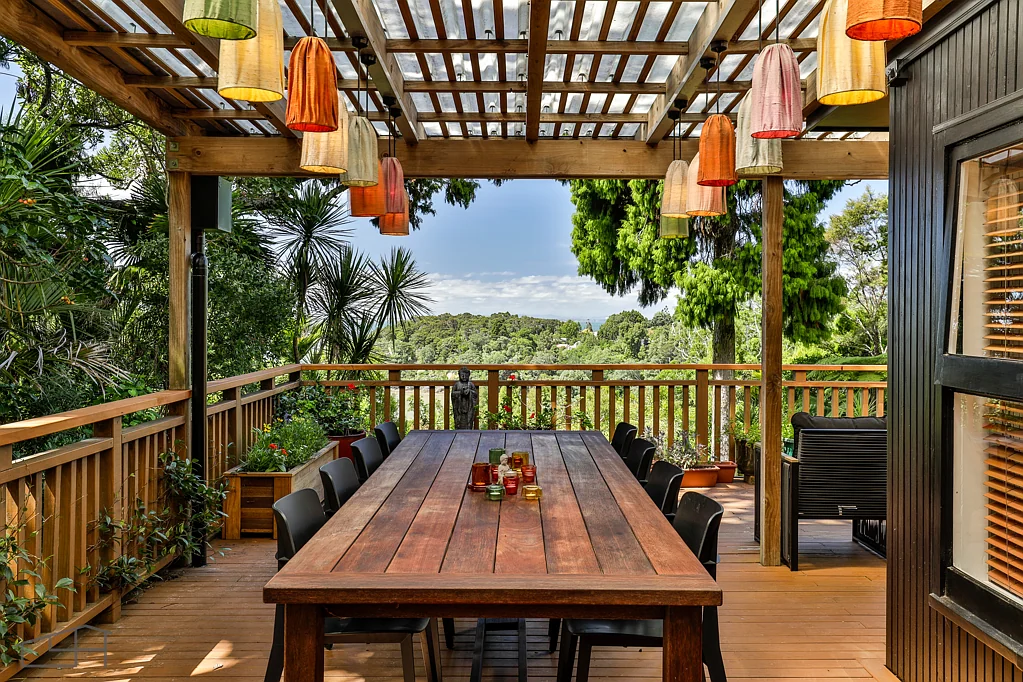 13 Takahe Road, Titirangi, Waitakere City, Auckland