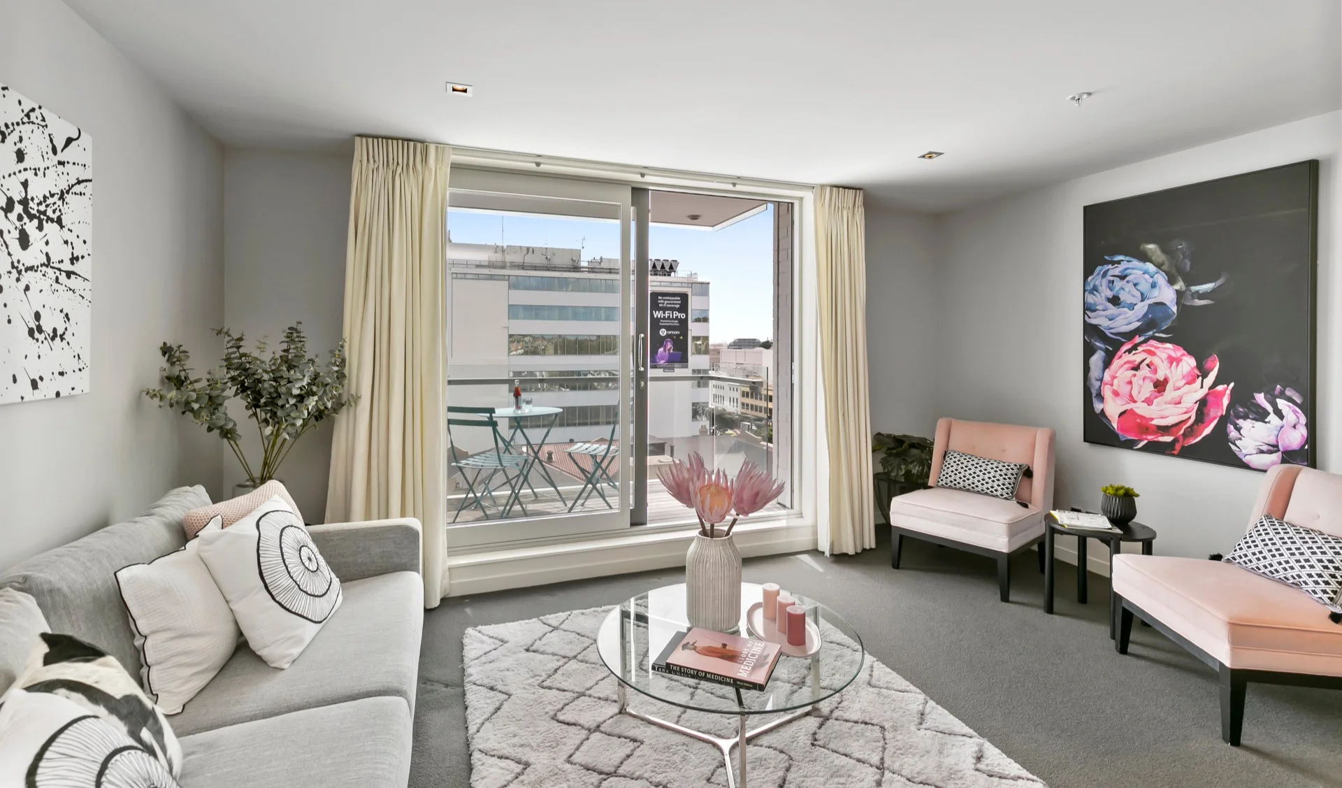 Te Aro 2房  VACANT. IMMACULATE. READY TO SELL.