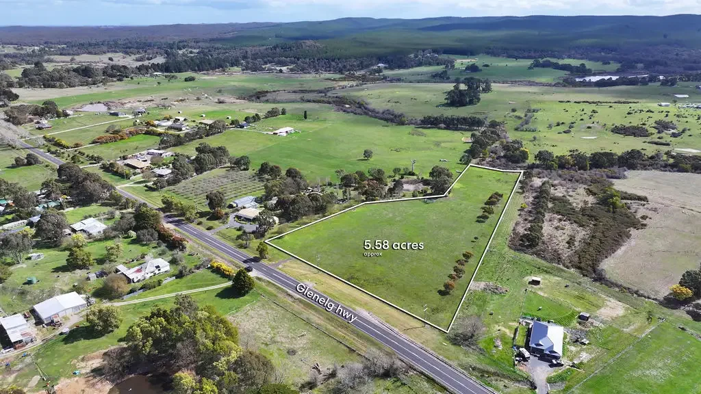 Scarsdale A Rare Lifestyle Opportunity on 5.58 Acres with River Frontage