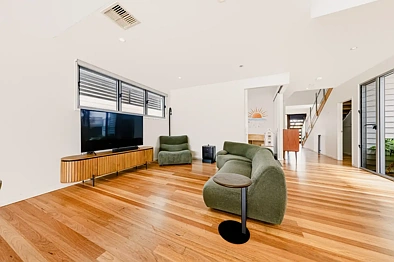 लिविंग रूम - 60 Leslie Street, Bardon, QLD 4065