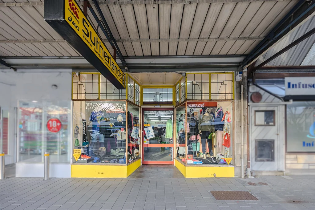Oamaru Sutherlands Mens & Ladies Wear
