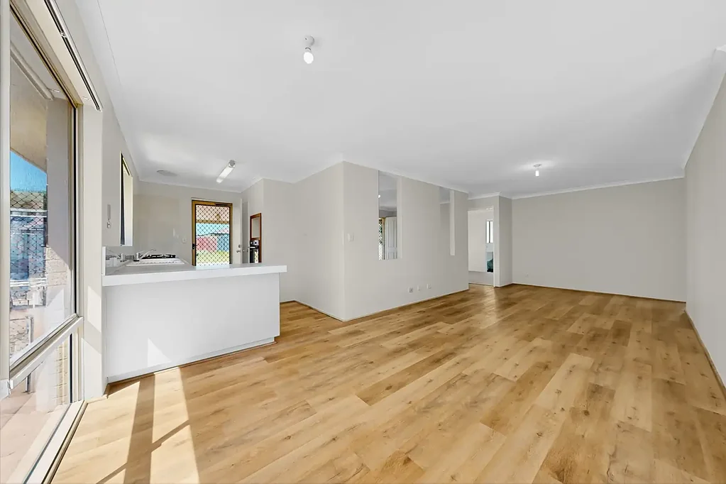 3/2 Family Home Just Minutes from the Beach!