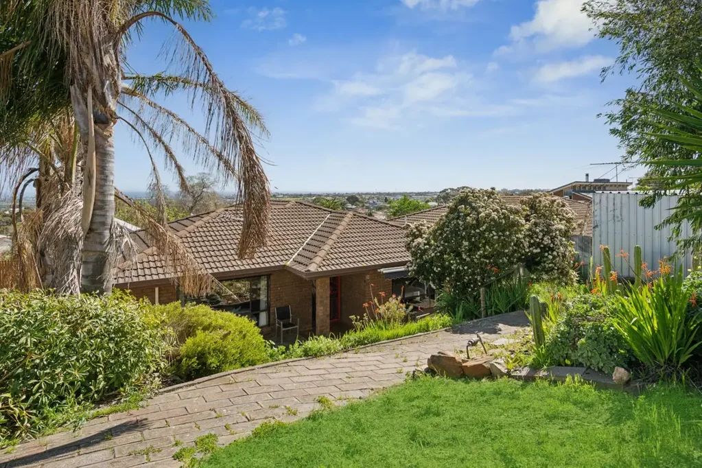 33 Darwendale Street, Huntfield Heights, SA 5163