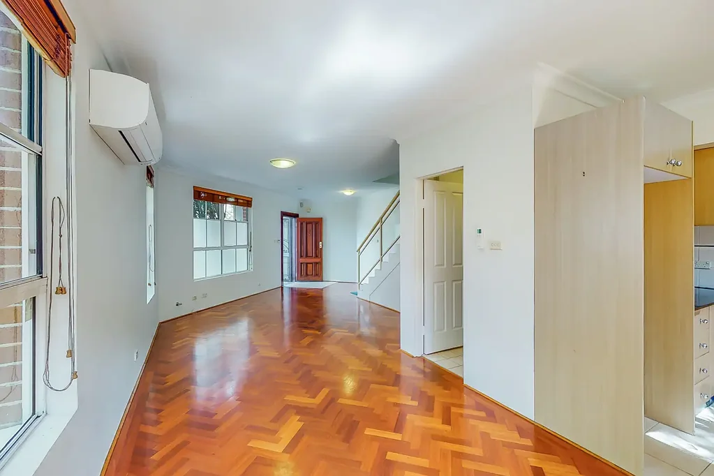 Spacious Tri-Level Townhouse with Double Lock-Up Garage