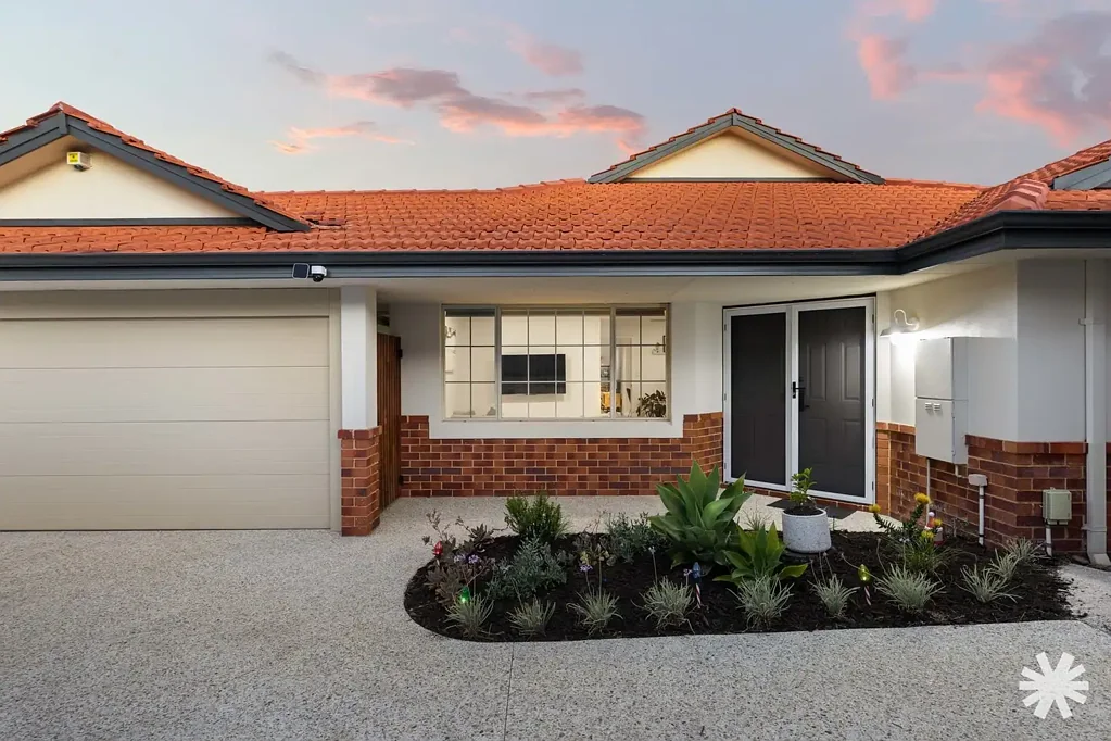 2/68 Edgecumbe Street, Como, WA 6152
