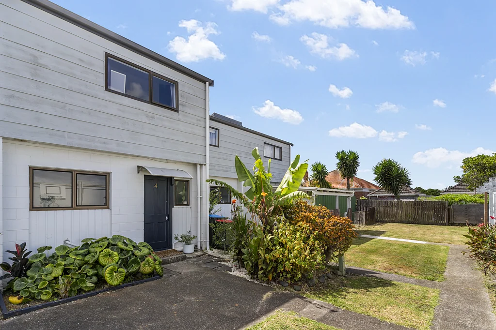 Otahuhu 2房  Vendor Says Sell - All Offers Invited