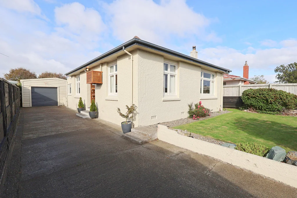 Appleby 3房  Smart Start or Savvy Investment on Conon Street!