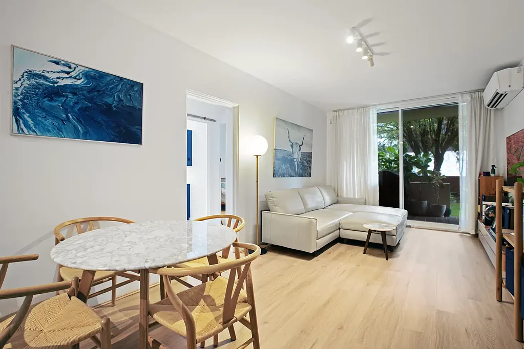 Light Filled Garden Apartment Near Coogee Beach