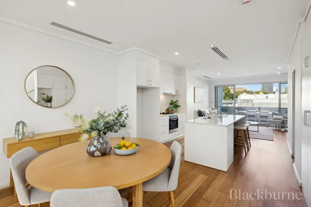 10/2 Braid Street, Perth, WA 6000