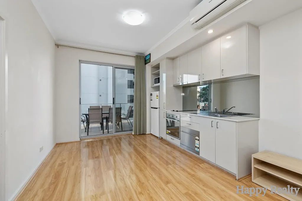 East Perth 2બેડરૂમ A Prime Inner-City Gem - Sunlit Apartment with Expansive Balcony City Views & Resort-Style Amenities
