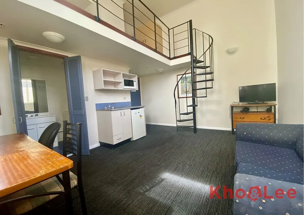 Ultimo 1房 步行至名校 UTSA&USYD 宽敞寓所 配备家电 独立卫浴 24小时安保 Rare Corner Loft with Windows and Aircon