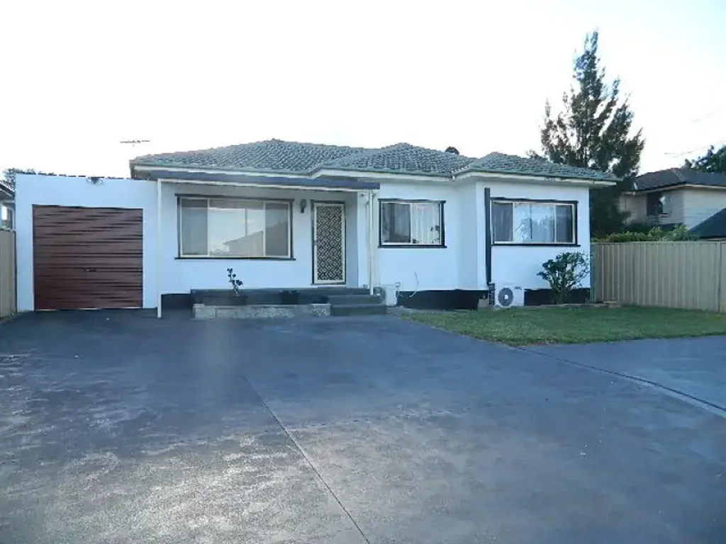 Spacious Family Home with Great Outdoor Living in Lurnea