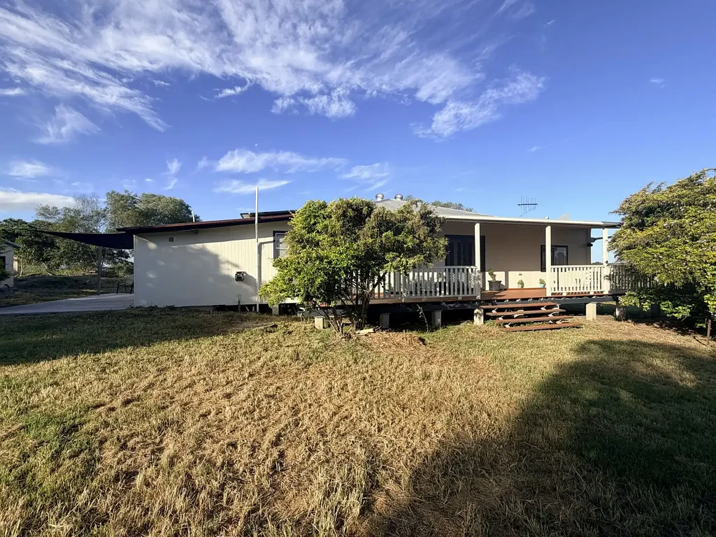 Booyal  SPACIOUS COUNTRY HOME WITH PANORAMIC RURAL OUTLOOK