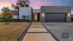 88 River Gums Drive, Moama