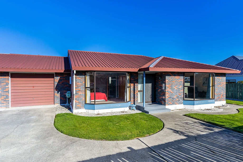 Redwoodtown 2ਬੈੱਡਰੂਮ Sunny and secure, safe easy living awaits
