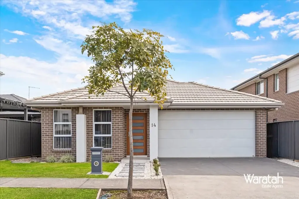 Marsden Park 4 Bedroom Single-Level Family Home walking distance to St Luke's Catholic College!!