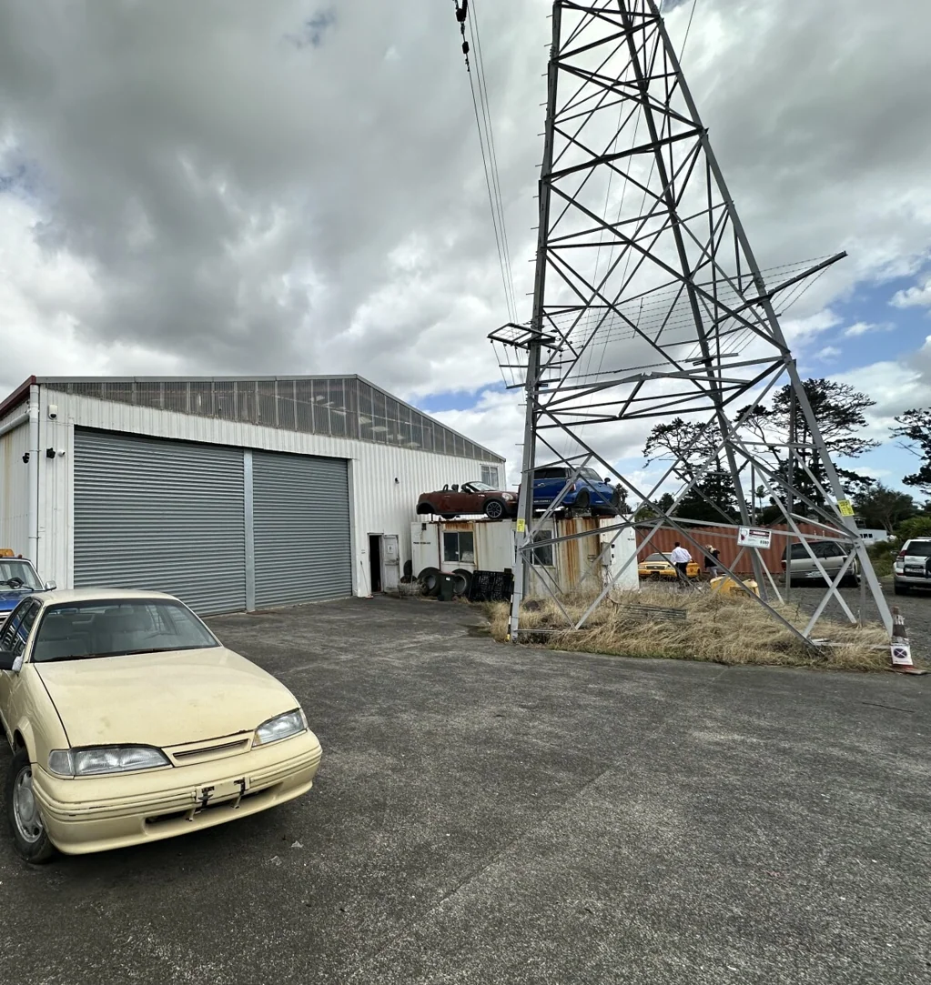 Te Atatu South High Stud Extra Wide Roller Door Warehouse