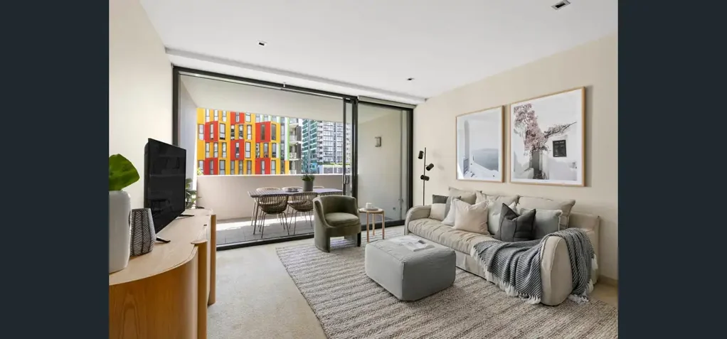 SPLIT LEVEL UNIT | 2 Bed | 2 Bath  | 1 Carspace