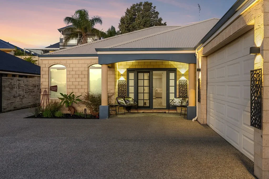 Australind 4房  Experience the lifestyle. Secure the location. Make it yours.