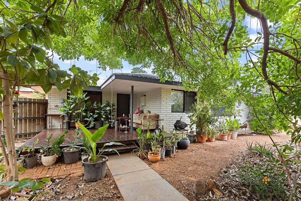 Fully Furnished and Equiped with Laid-Back Vibes!