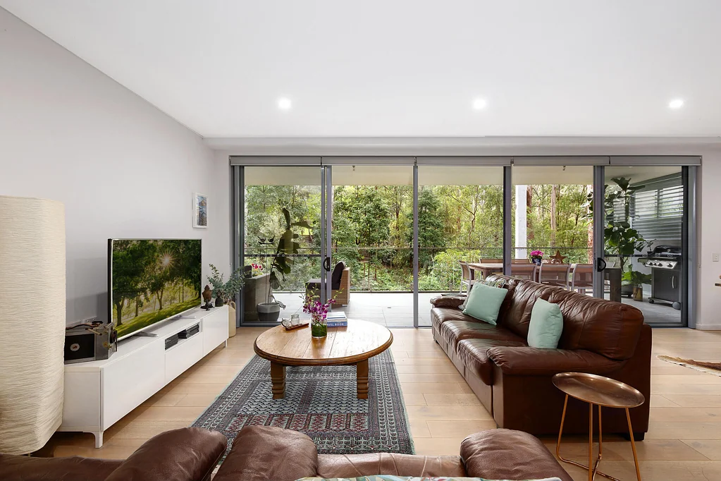 St Ives 3Kwarto Private over-55s sanctuary with no shared walls and sweeping bushland views