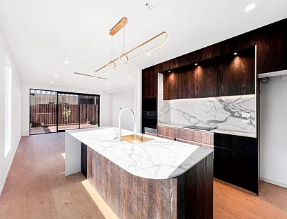 1/74 Caledonian Road, St Albans, Canterbury, 3房, 2浴, 城市屋