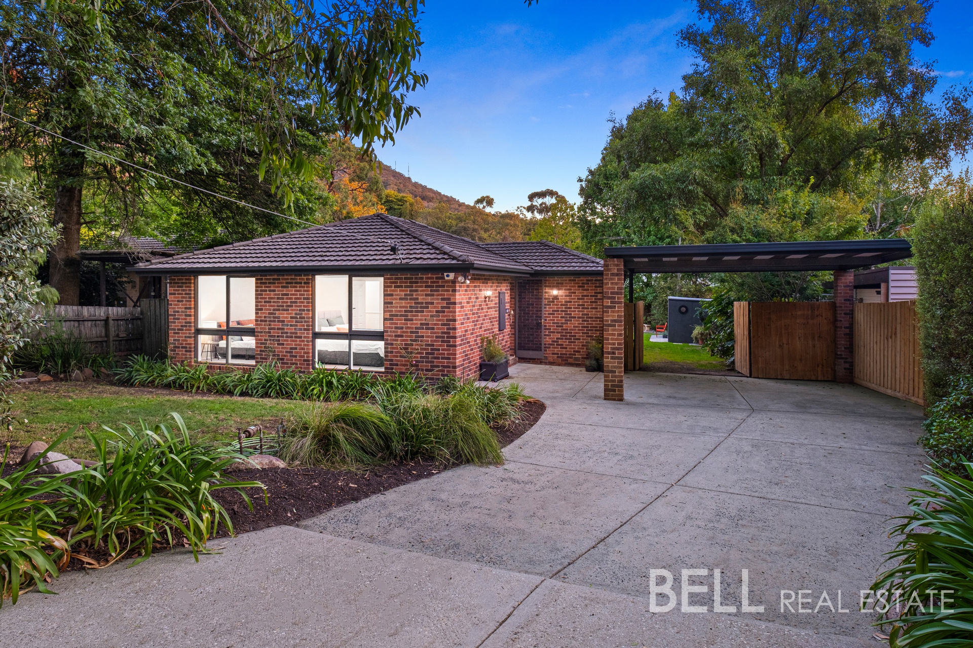 984 MOUNT DANDENONG TOURIST RD, MONTROSE VIC 3765, 0房, 0浴, House