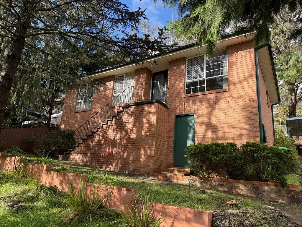 3-Bedroom Home for Lease in Katoomba South