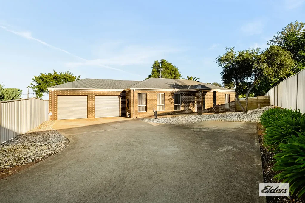 Rutherglen 3房  A Smart Start or Serene Downsize in a Coveted Location