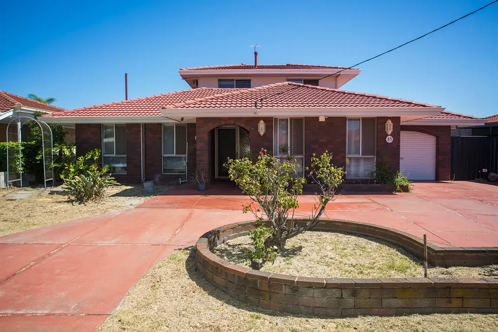 35 Cygnet St, Dianella, WA 6059
