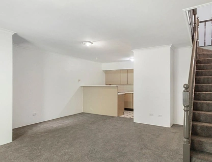 9/150 Wigram Road, Forest Lodge, Inner West, 2 Bedrooms, 1 Bathrooms, Apartment