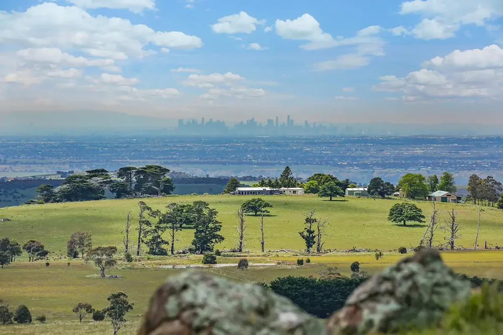 Ingliston  STUNNING BALLAN DISTRICT PROPERTY