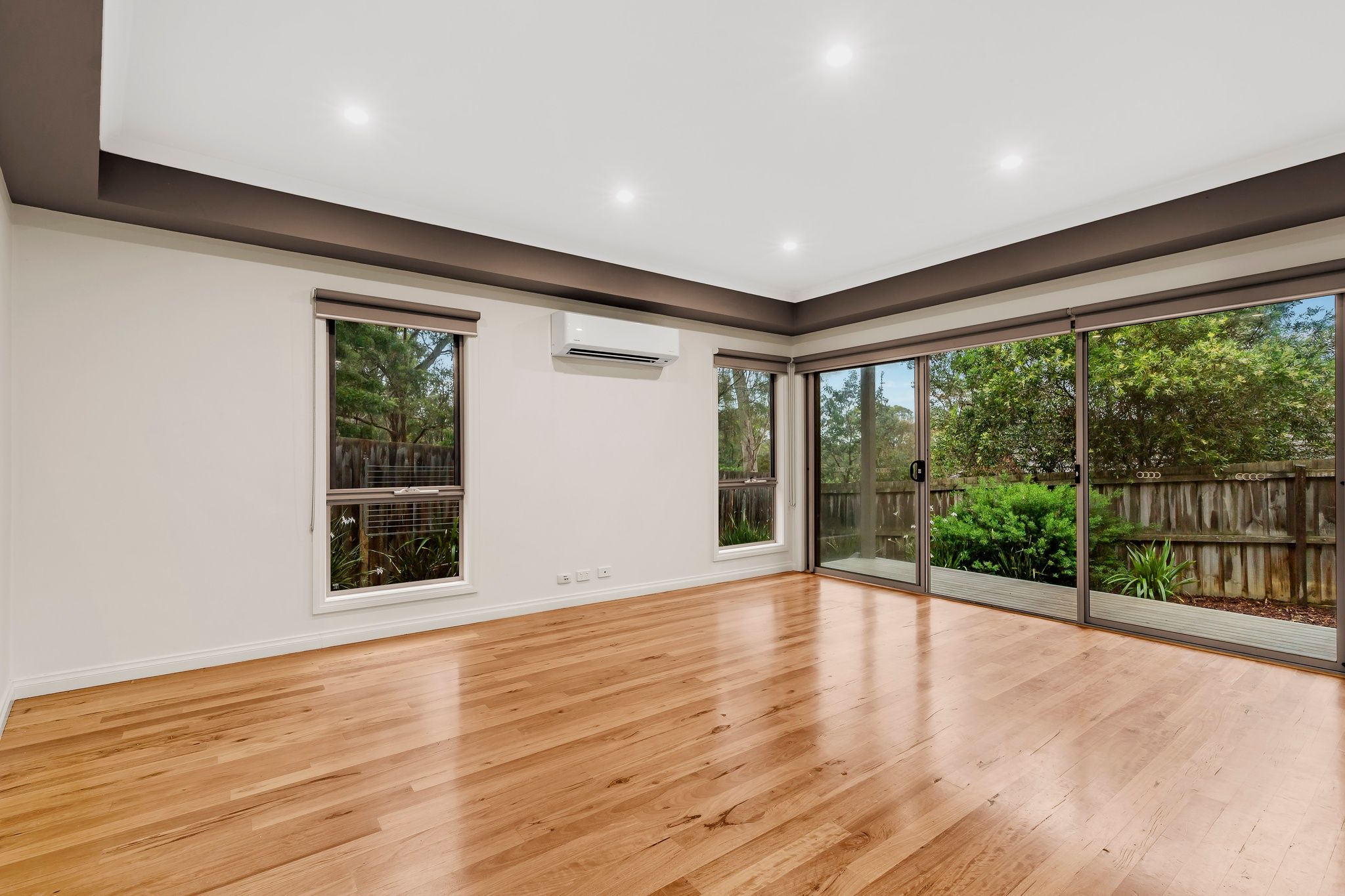 UNIT 4 15 STEVEN ST, HURSTBRIDGE VIC 3099, 0 침실, 0 욕실, Townhouse