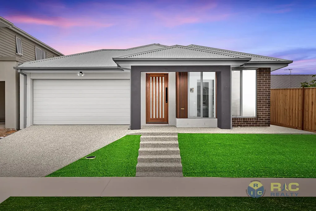 Donnybrook 4Kwarto A Turnkey Luxury Home with Every Upgrade — Move-In Ready Excellence