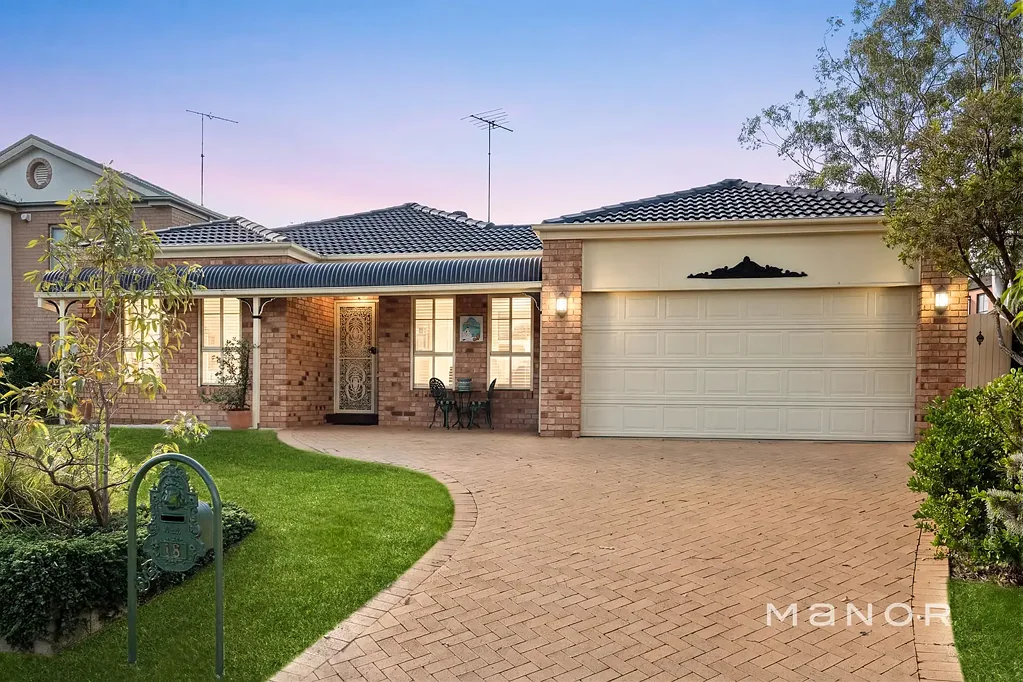 Kellyville 5房 Duncraig Estate盛誉位置 多个生活区域 宽敞后院 靠近优质学校 商店 公园 交通 Spacious Duncraig Estate Home