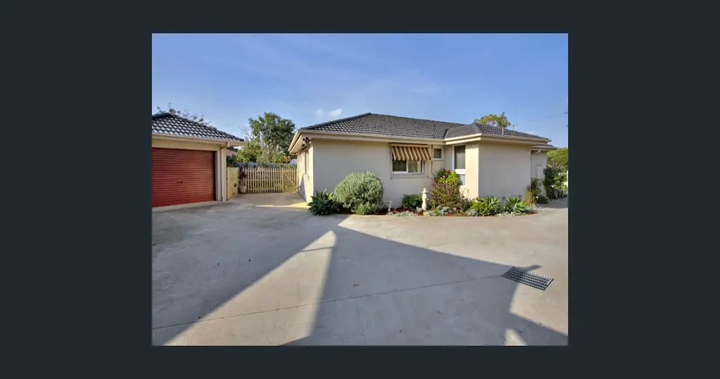 Unbeatable Location & Effortless Family Living  available for RENTAL -3-Bedroom , 2 Bath Unit in Mulgrave