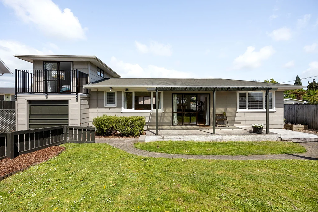 ਪਤਾ ਗੁਪਤ, Cambridge, Waikato