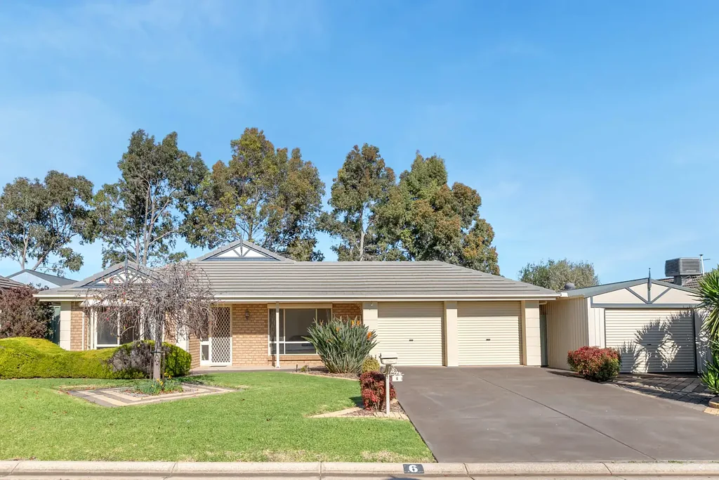 Blakeview 4બેડરૂમ Spacious family home set on 803m2 allotment!