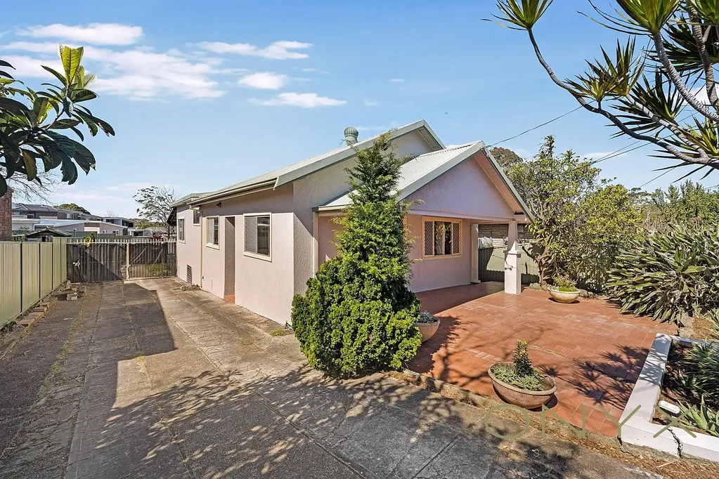 66 Canarys Road, Roselands, NSW 2196
