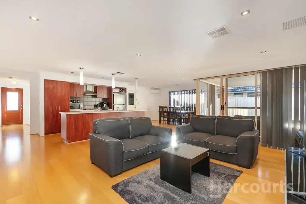 10 Rometta Way, Sinagra, WA 6065