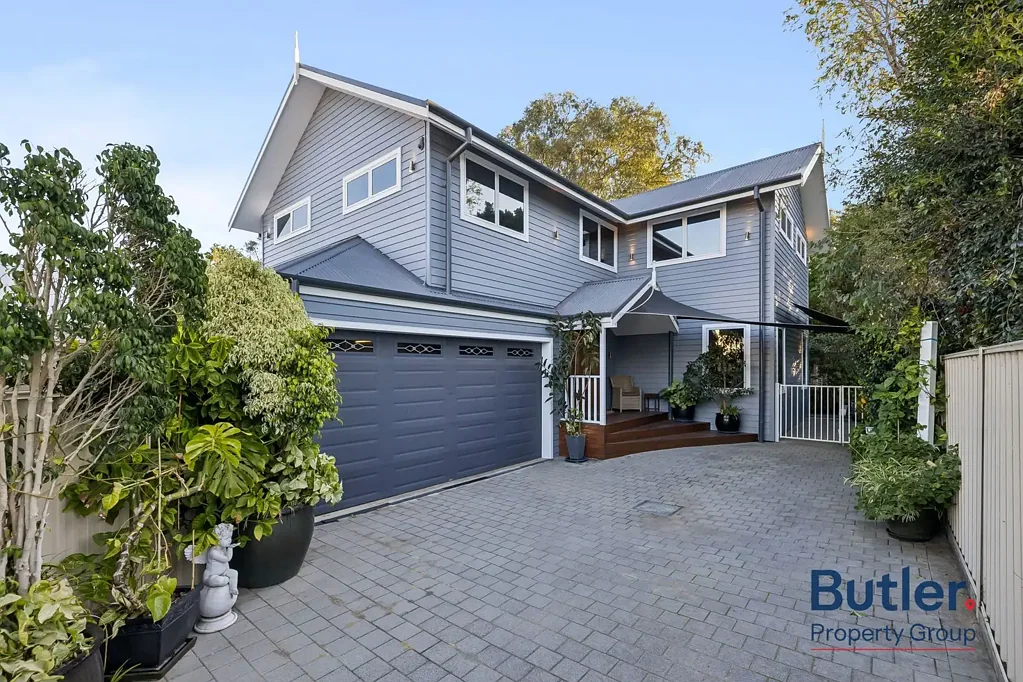 Bassendean 4房  SPACIOUS FAMILY LIVING | PRIVATE REAR POSITION | DUAL MASTER SUITES