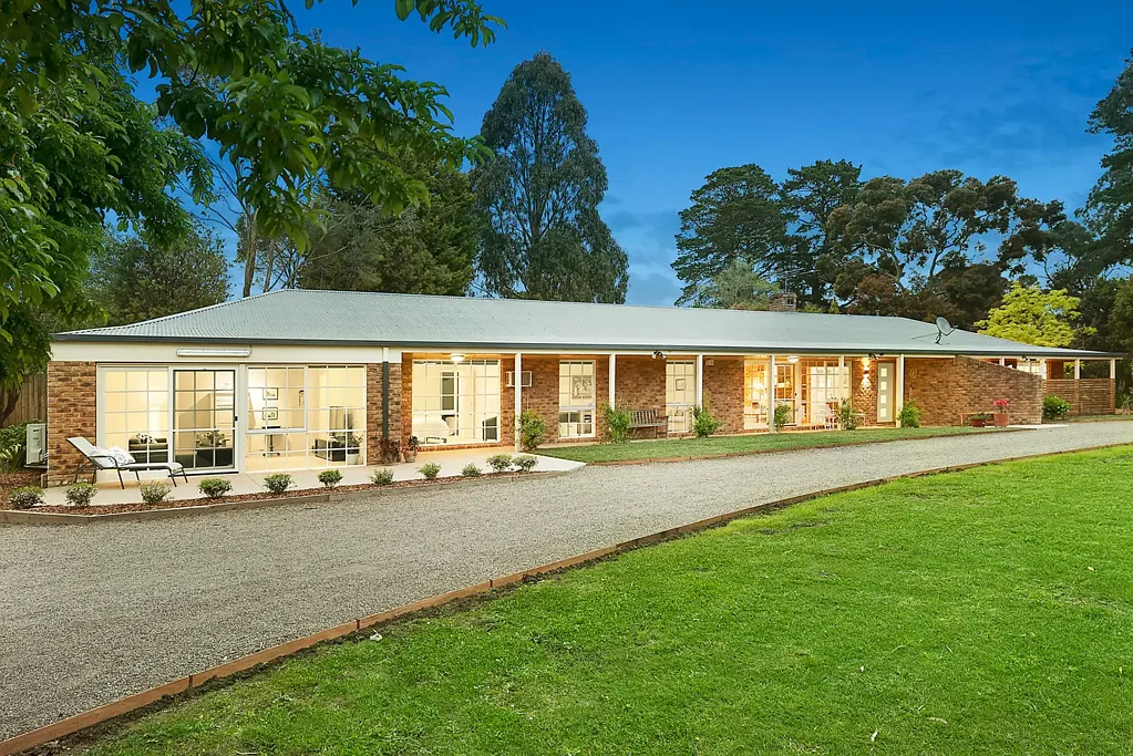 Croydon North 6Zimmer Ready-to-Go Development: Approved for Eight Townhouses