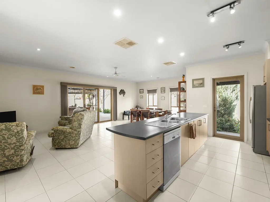 Euroa 4બેડરૂમ Stylish Family Home with Impressive Alfresco Entertaining