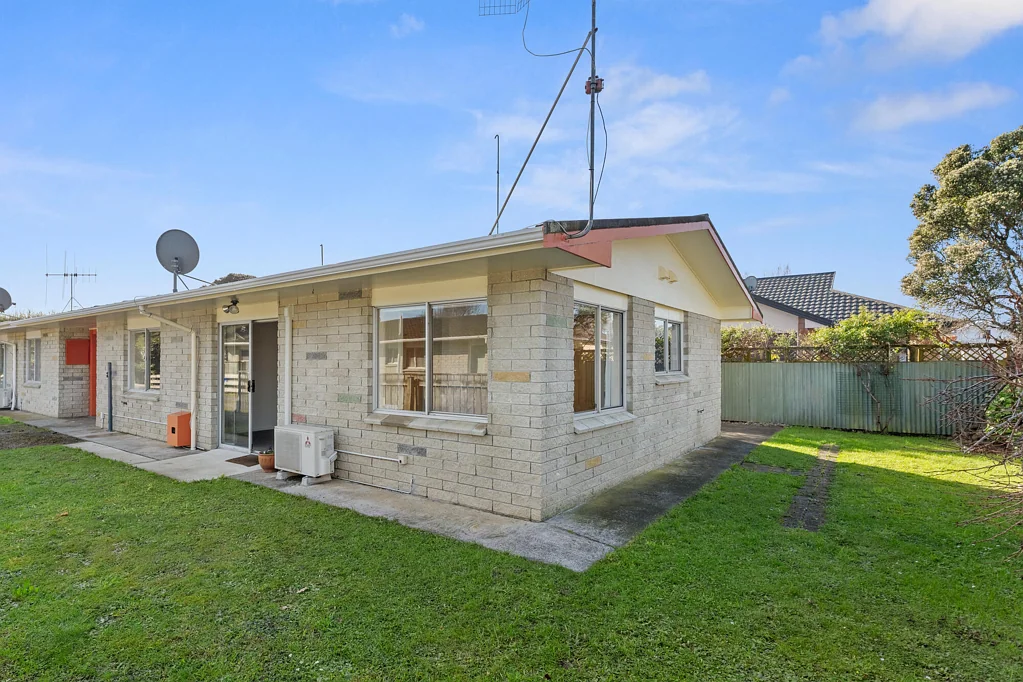 Otaki 2 Bedroom EASY-CARE COMFORT, EVERYDAY CONVENIENCE.