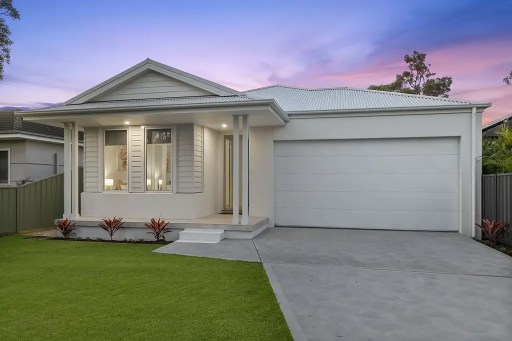 Umina Beach 4Kwarto Coastal Comfort Meets Modern Luxury – Your Brand New Umina Beach Retreat