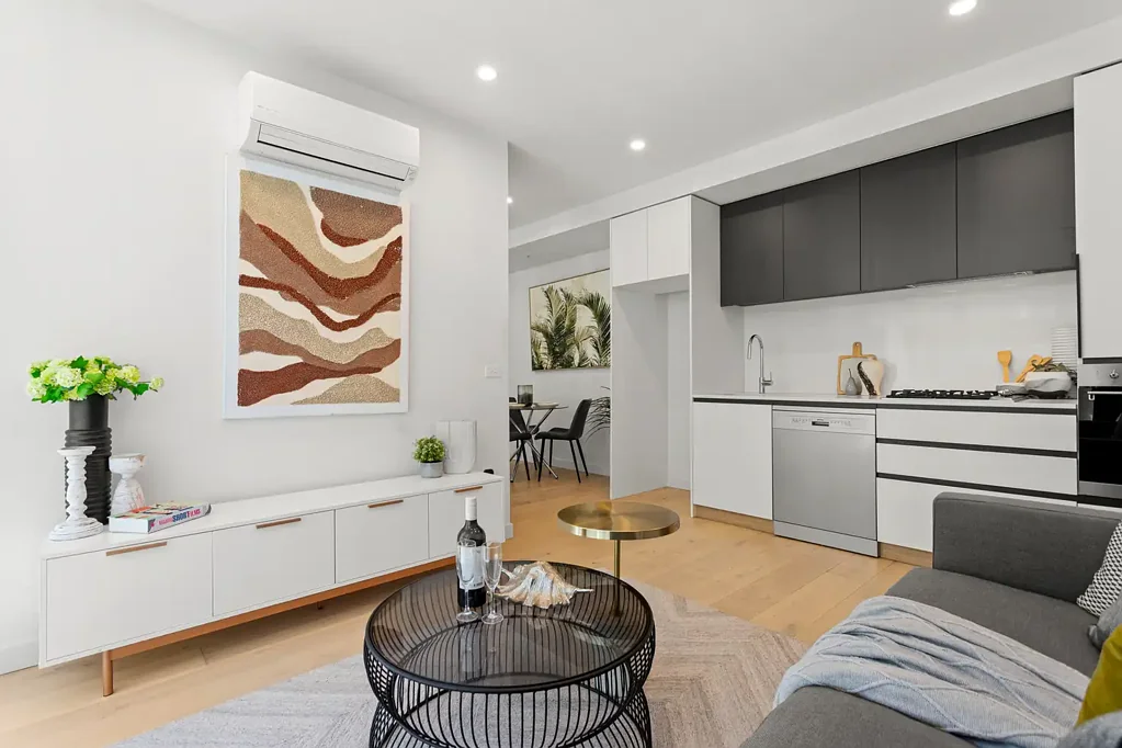 Richmond 1Kwarto Inner-City Serenity Meets Style at Lily Garden