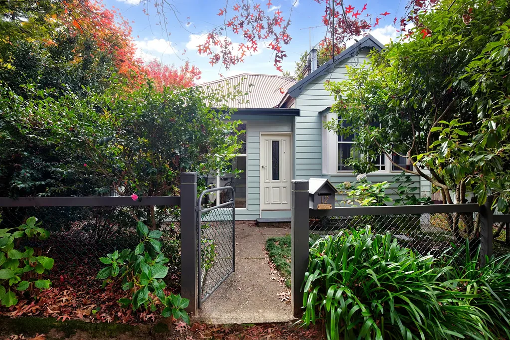 12 Prince George Street, Blackheath, NSW 2785